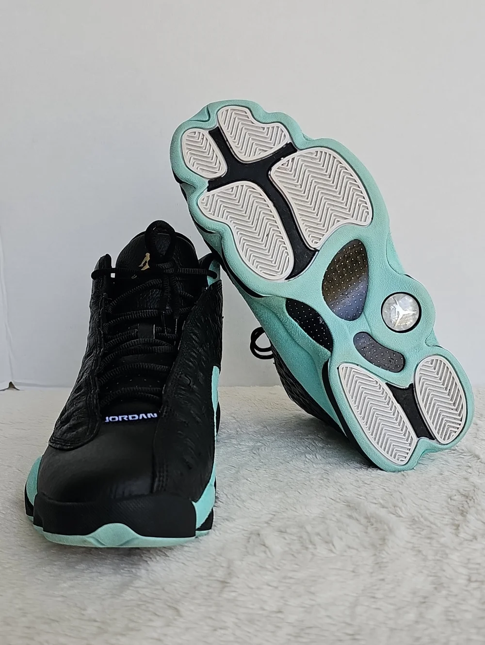 Jordan 13 Retro Island Green / Black Leather / Suede Size 9.5M